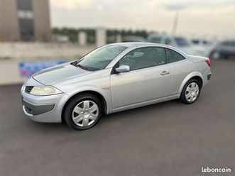 renault-megane-2-0-i-135ch-cabriolet-luxe-radar-de-recul-climatisation-carnet-d'entretien