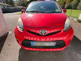 vend voiture toyota aygo de 2012