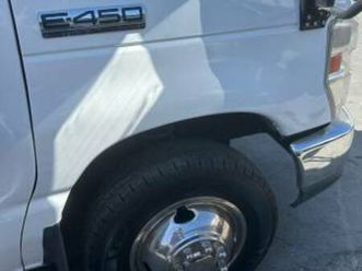 FORD E450 2013-ford-e-450