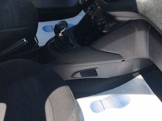 peugeot-208-2-places-5-portes