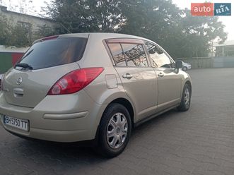 nissan tiida 2007