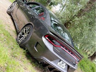 dodge charger srt 392