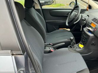 véhicule utilitaire citroën c4 année 2008