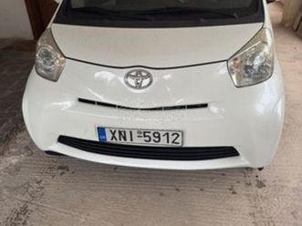 toyota iq 2012