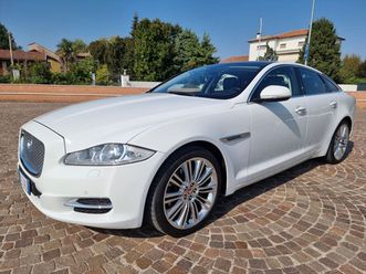 xj (x351) xj 3.0d v6 premium luxury