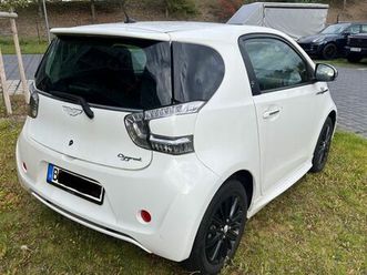 aston martin cygnet 1.3 -lounch edition snow white