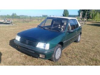 1992 peugeot 205 convertible vert manuel, 5 vitesses cond...