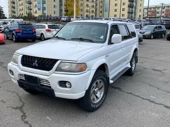 2002 *mitsubishi montero limited sport utility es* loaded! low miles!!
