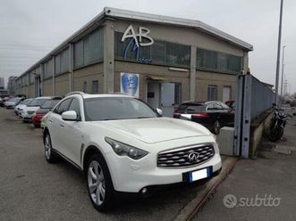 infiniti fx30 d s premium *tagliandata* *finanzi