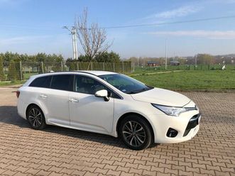 toyota avensis 2017 benzyna + lpg stag + hak ( zbiornik lpg 70 litrów) rybnik • olx.pl