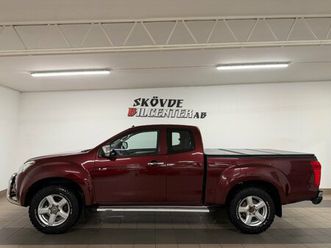 isuzu d-max space cab 2.5 4wd automat/drag/nyservad/värmare