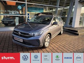 1.0 tsi dsg *navi,ahk,led*