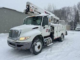 2015 international 4300 nacelle terex45