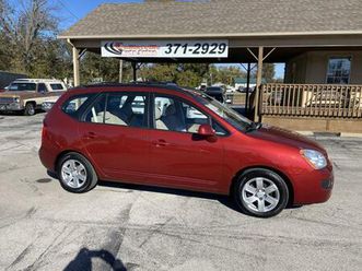 2008 kia rondo
