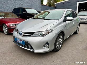auris hybride tres facile et economique 133000 km certifié
