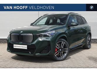 bmw ix1 - edrive20 high executive m sport / panoramadak / sportstoelen / trekhaak / m adaptief onder