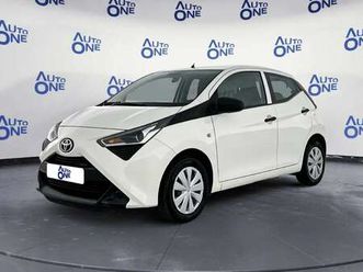 aygo 5p 1.0 x-play 72cv