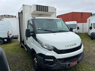 iveco daily 35c15 châssis cabine roues jumelées, 150 ch euro5b+ frigorifique bi-température (2 compartiments) avec climatisation et porte latérale