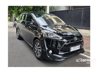 km 49rb. rapi sekali. toyota sienta q cvt 2016 hitam