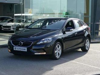 volvo v40 2.0 d2 momentum
