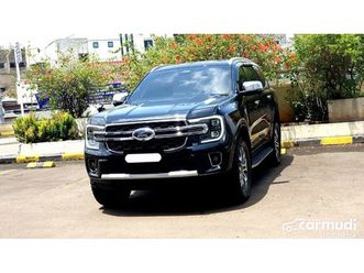 2024 ford everest 2.0 titanium suv hitam awd km 30rban