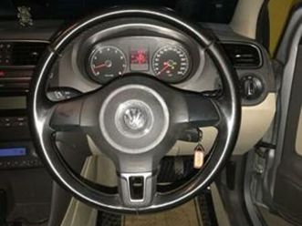 volkswagen vento highline petrol at 2011