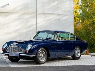 aston martin db6
