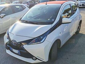 aygo 5p 1.0 x-wave bordeaux tss