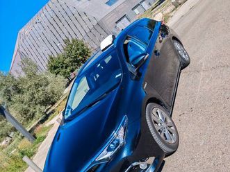 toyota auris touring sport