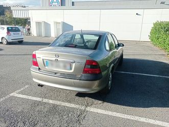 opel vectra v6 2.5 cdx – 1997 – youngtimer à restaurer – base saine