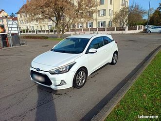 hyundai i20 coupé 2016