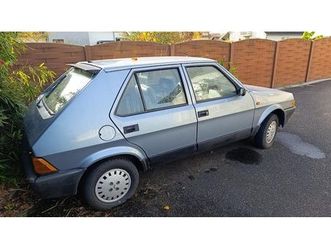1986 fiat ritmo bleu manuel, 5 vitesses conduite à gauche...