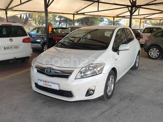 toyota auris 1.8 hibrido active