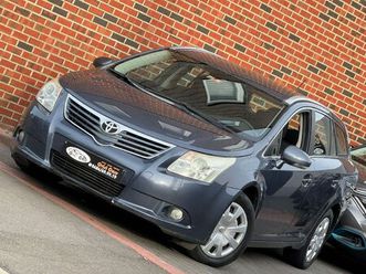 toyota avensis //1ere propriété //