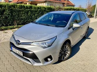 toyota avensis touring sports 1.8 active trend+ vezetett szervizkönyv/navi/kamera/sávtartó/táblafelismerő