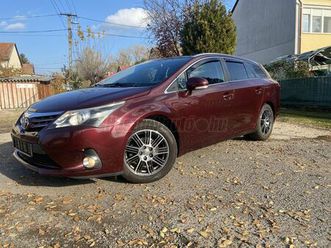 toyota avensis wagon 1.8 executive navigáció.digit klímás.abs.ülés-fűtés.tempomat.alufelnik.ködlámpa.tolató-kamera