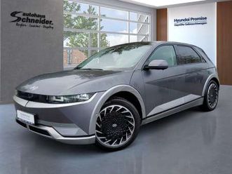 72,6 kwh 4wd uniq relax/pano/hud/360°/bose