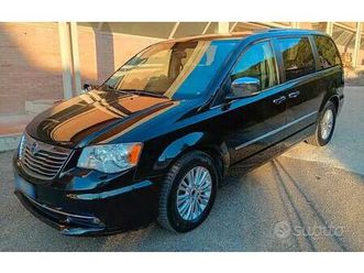 lancia voyager 2.8 turbodiesel silver 177 cv