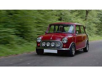 1986 austin mini rouge manuel, 4 vitesses conduite à droi...