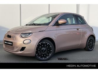 3+1 la prima 42 kwh | full led | parkeersensoren | camera | navigatie | climate control | kunstleder | adaptive cruise | draadloze telefoonlader