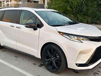 toyota sienna 2.5l hybrid 4x4 xse