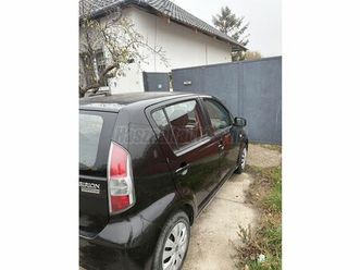 daihatsu sirion 1.0