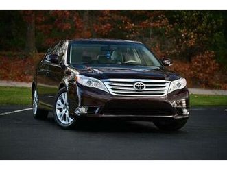 2011 toyota avalon limited