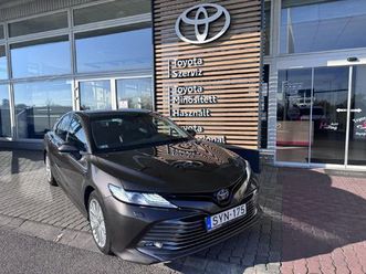 2.5 hybrid executive cvt friss műszakival! végig vezetett szervizkönyv!