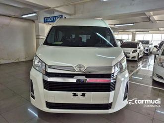 2025 toyota hiace 2.8 premio van