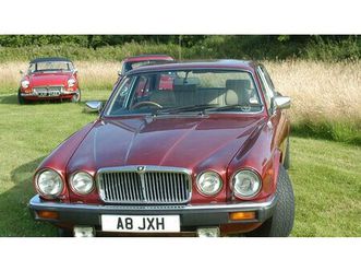 1987 jaguar sovereign rouge automatique, 3 vitesses condu...