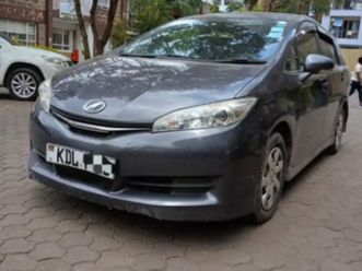 toyota wish - 2016