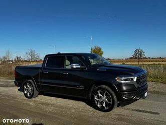 ram 1500 crew cab limited