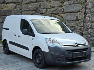 citroën berlingo kastenwagen komfort plus m bluehdi 75 nor. nutzl. transporter / kastenwagen