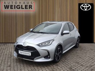 toyota yaris hybrid style*sensoren*kamera*sitzheizung*